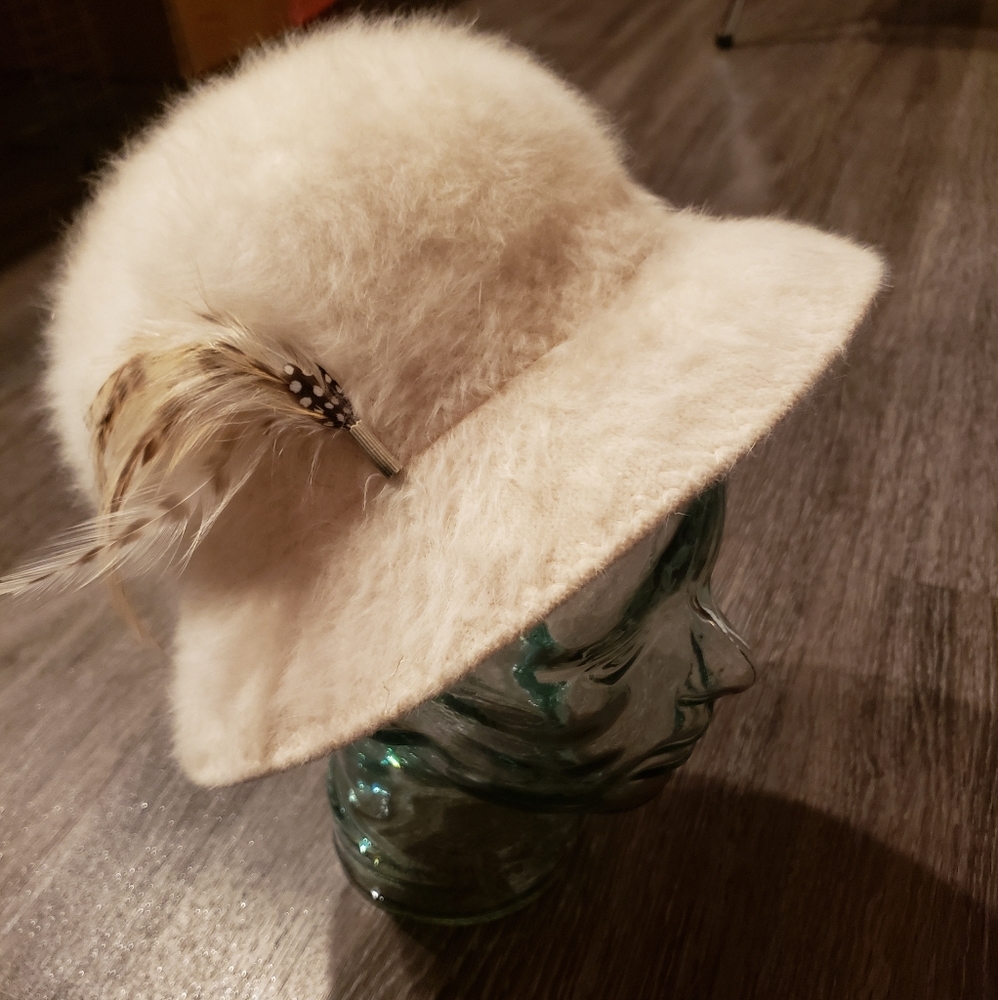 Vintage Kangol Furgora Miriam Size Regular